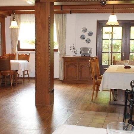 Landgasthof Hotel Zur Linde Im Taunus Gemünden Buitenkant foto
